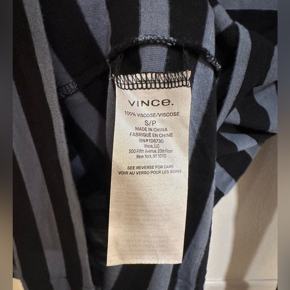 Vince Drop Shoulder Stripe Tee Long Dolman Sleeve Women’s Size Small Blue Black - Picture 6 of 7